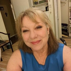 Meet your Posher, Traci